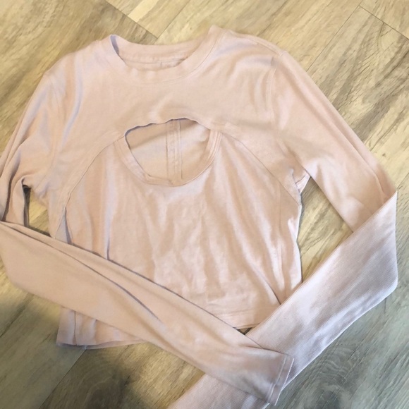 Rare Lulu top - dusty pink crop top with keyhole - Picture 1 of 3